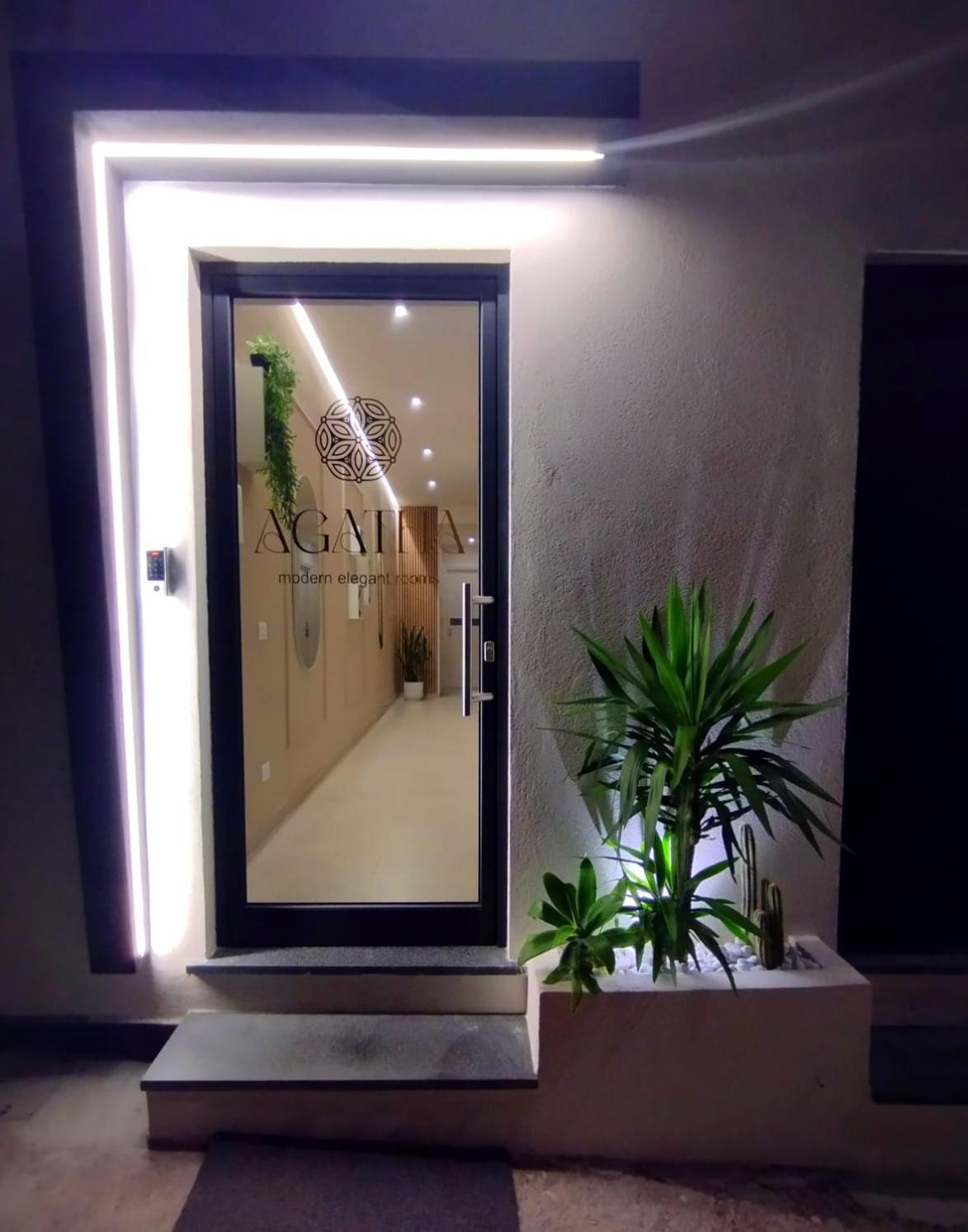 Agatha Modern Elegant Rooms SantʼAgata di Militello Exterior foto